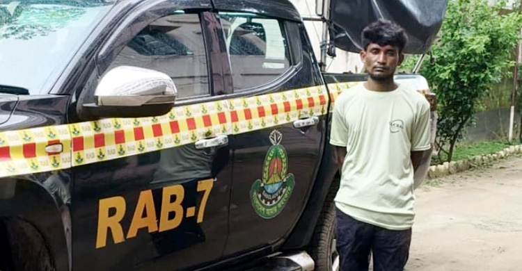 নোয়াখালীর ধর্ষণ মামলার আসামি মিরসরাইয়ে গ্রেফতার